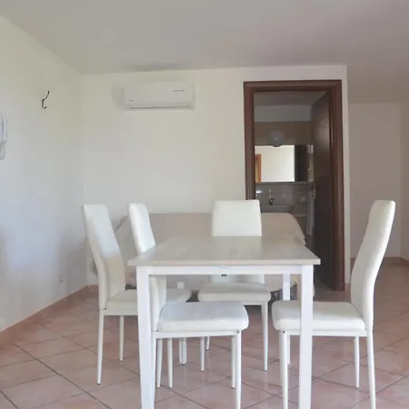 Raucci House Villa *